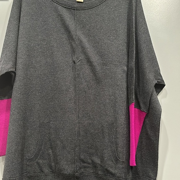 Top - Picture 4 of 6